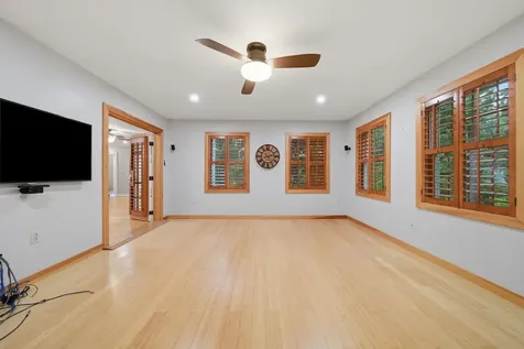 11 Montgomery Farm Road Derry NH 03038