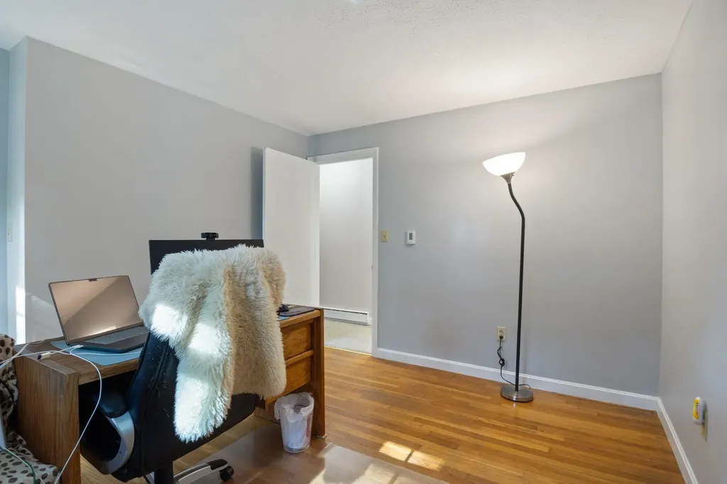 46 Woodridge Road Durham NH 03824