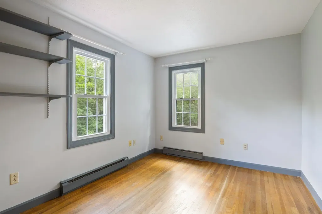 46 Woodridge Road Durham NH 03824