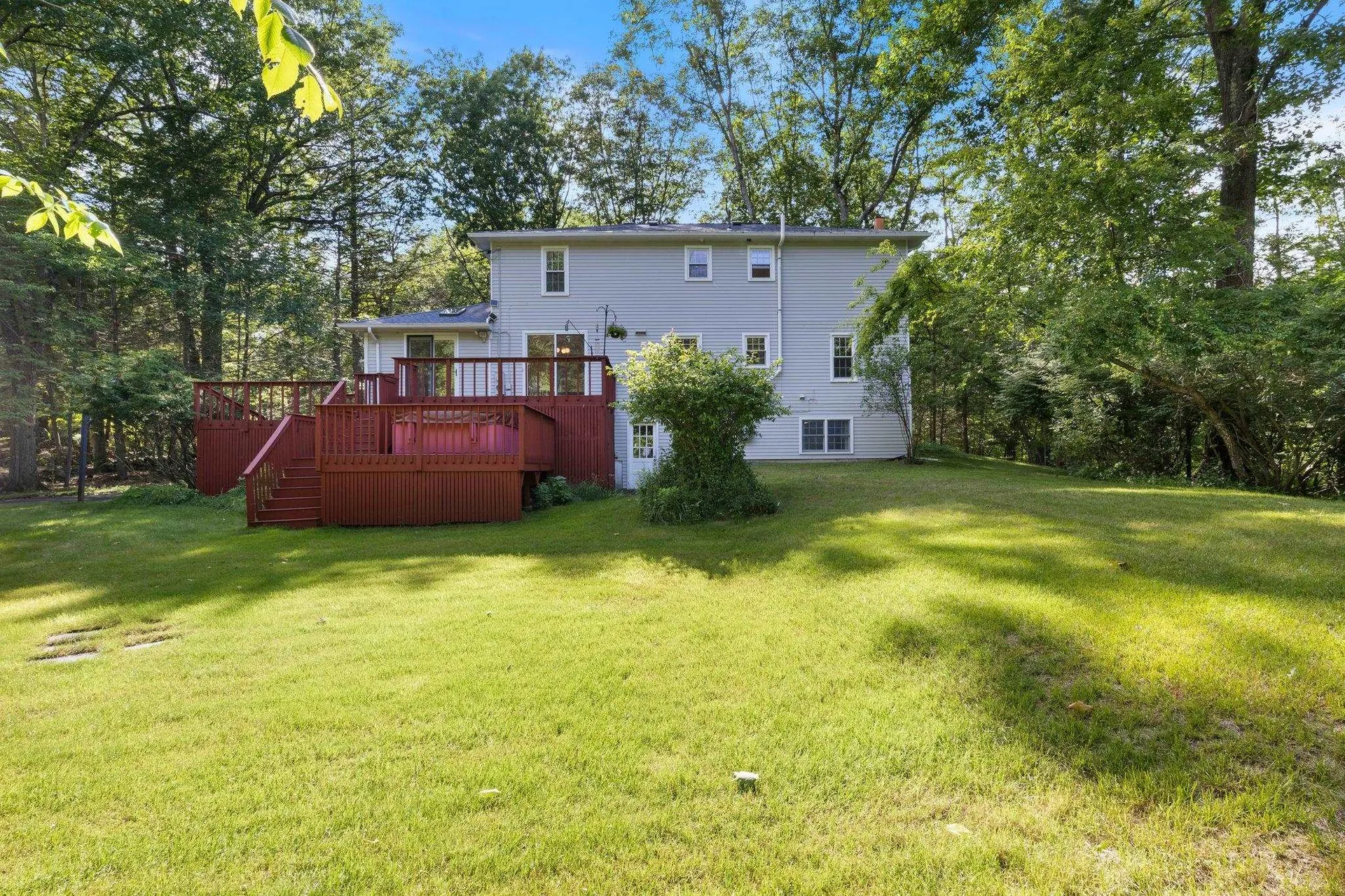 46 Woodridge Road Durham NH 03824