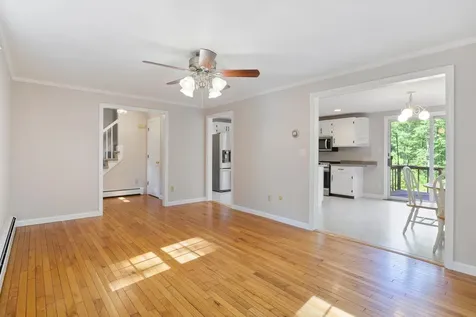 46 Woodridge Road Durham NH 03824