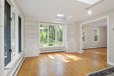 46 Woodridge Road Durham NH 03824
