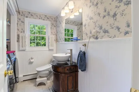 46 Woodridge Road Durham NH 03824