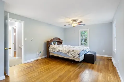 46 Woodridge Road Durham NH 03824