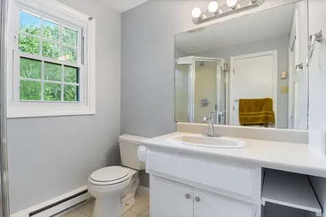 46 Woodridge Road Durham NH 03824