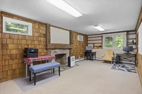 46 Woodridge Road Durham NH 03824