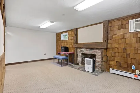 46 Woodridge Road Durham NH 03824