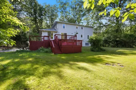 46 Woodridge Road Durham NH 03824