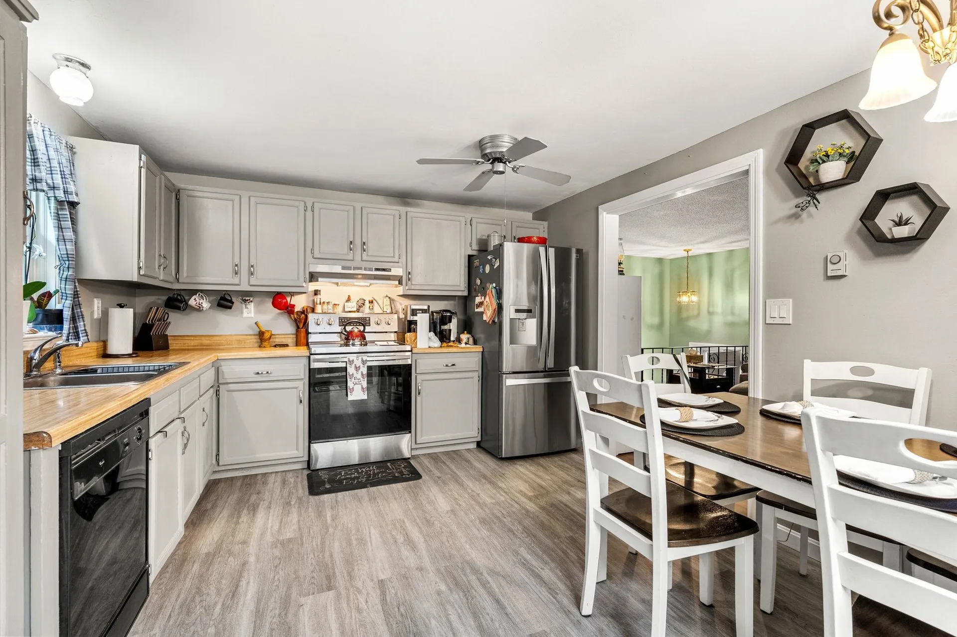 12L Rebecca Lane Derry NH 03038