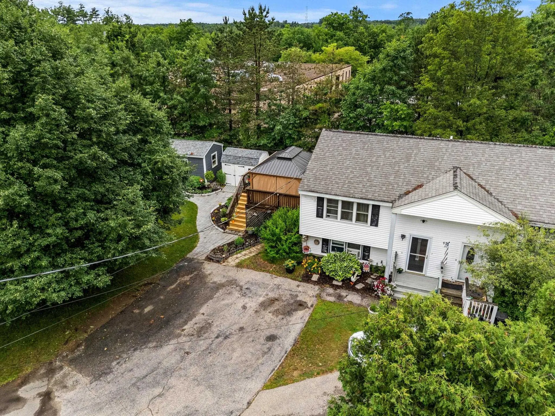 12L Rebecca Lane Derry NH 03038