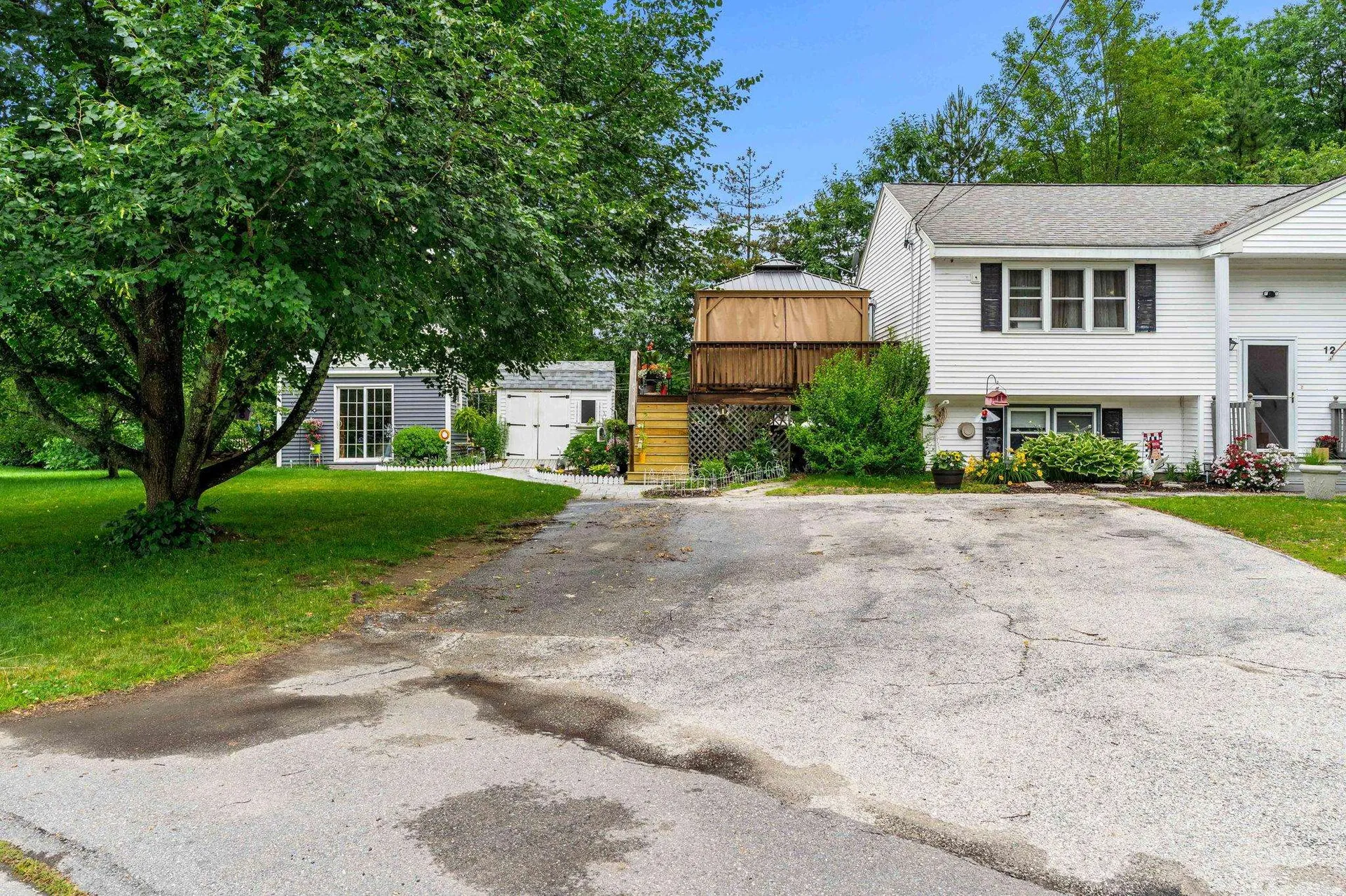 12L Rebecca Lane Derry NH 03038