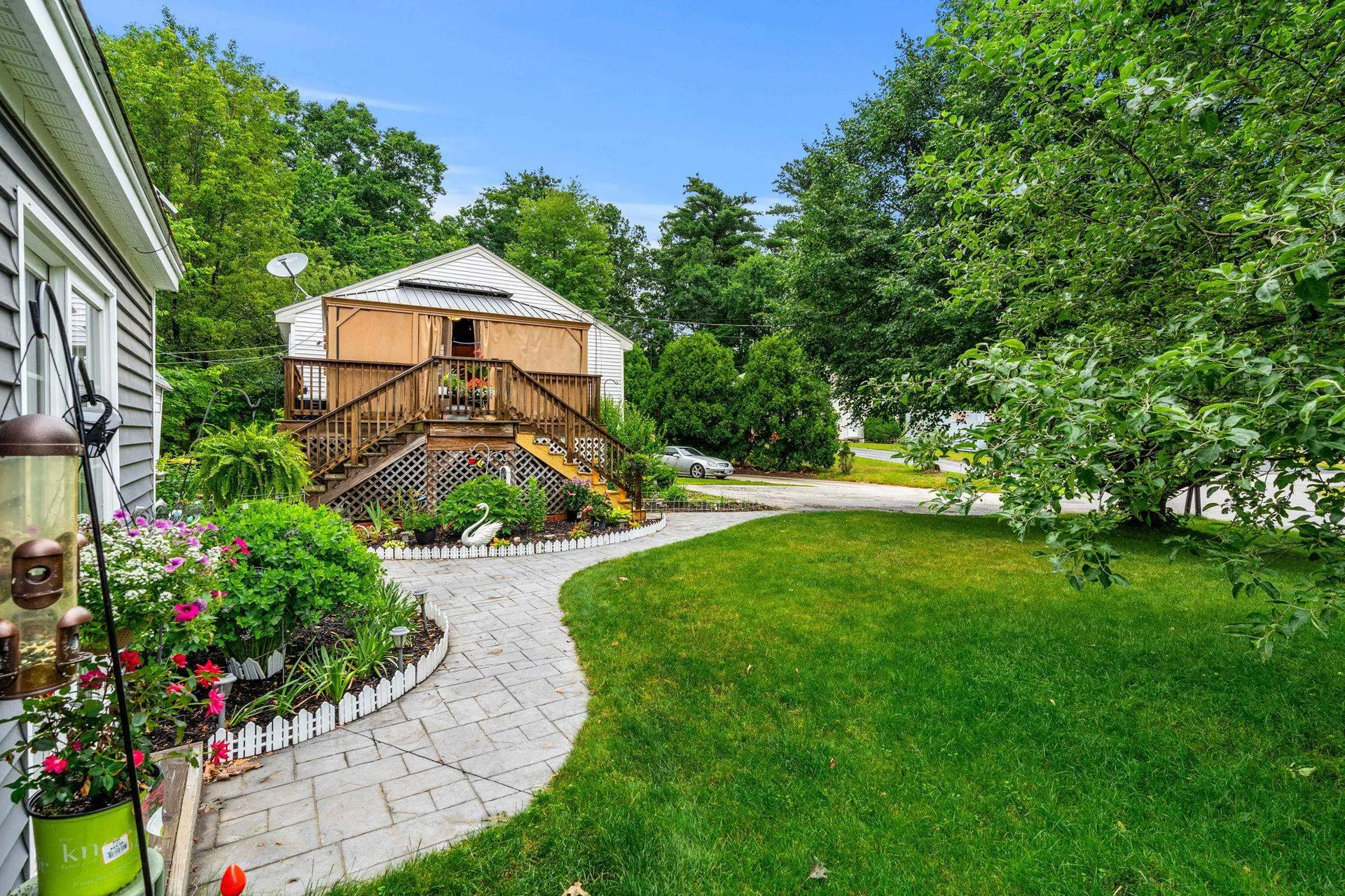 12L Rebecca Lane Derry NH 03038