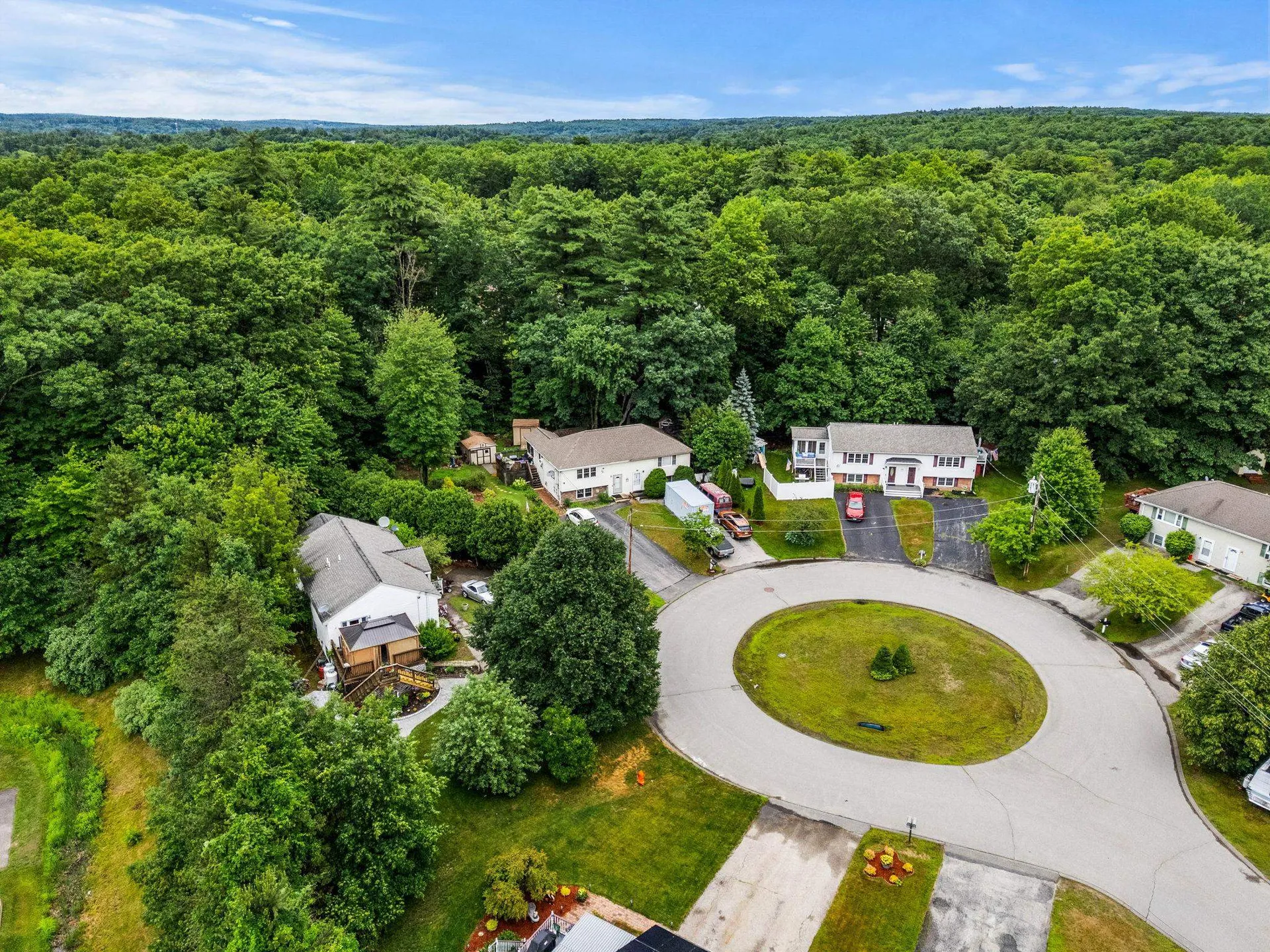 12L Rebecca Lane Derry NH 03038