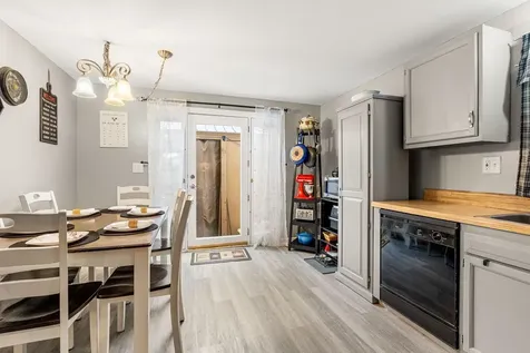 12L Rebecca Lane Derry NH 03038
