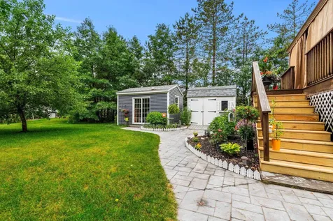 12L Rebecca Lane Derry NH 03038