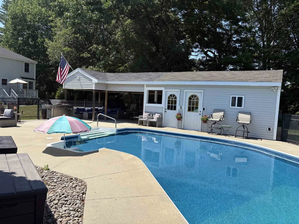 144 Old Derry Road Londonderry NH 03053