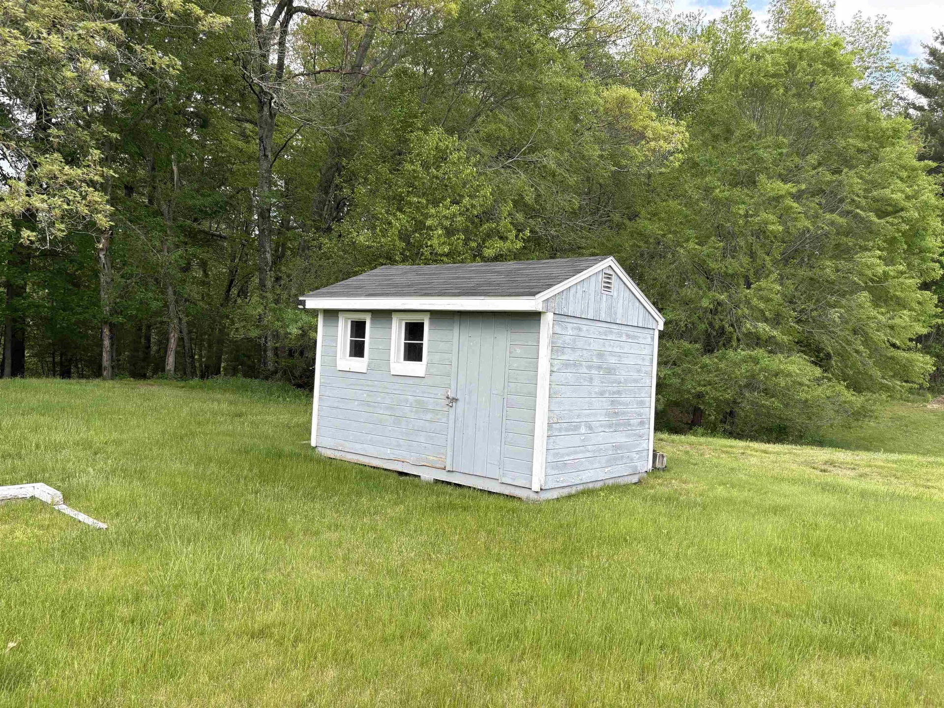 144 Old Derry Road Londonderry NH 03053