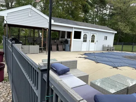 144 Old Derry Road Londonderry NH 03053