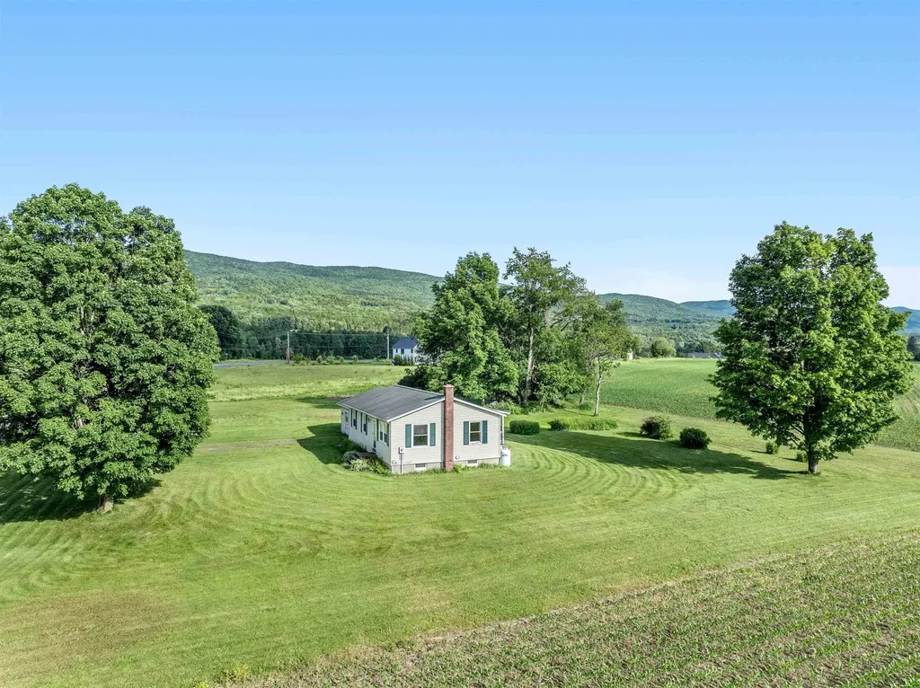 2480 East Warren Road Waitsfield VT 05673