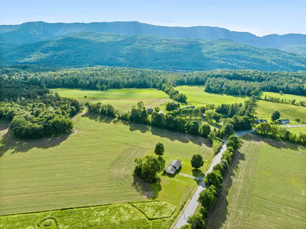 2480 East Warren Road Waitsfield VT 05673