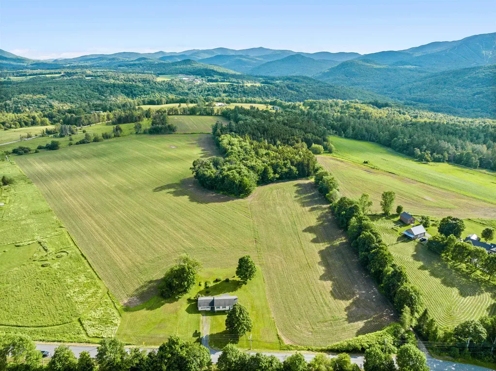 2480 East Warren Road Waitsfield VT 05673