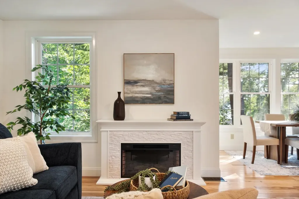 7 Beach Road Hampstead NH 03841