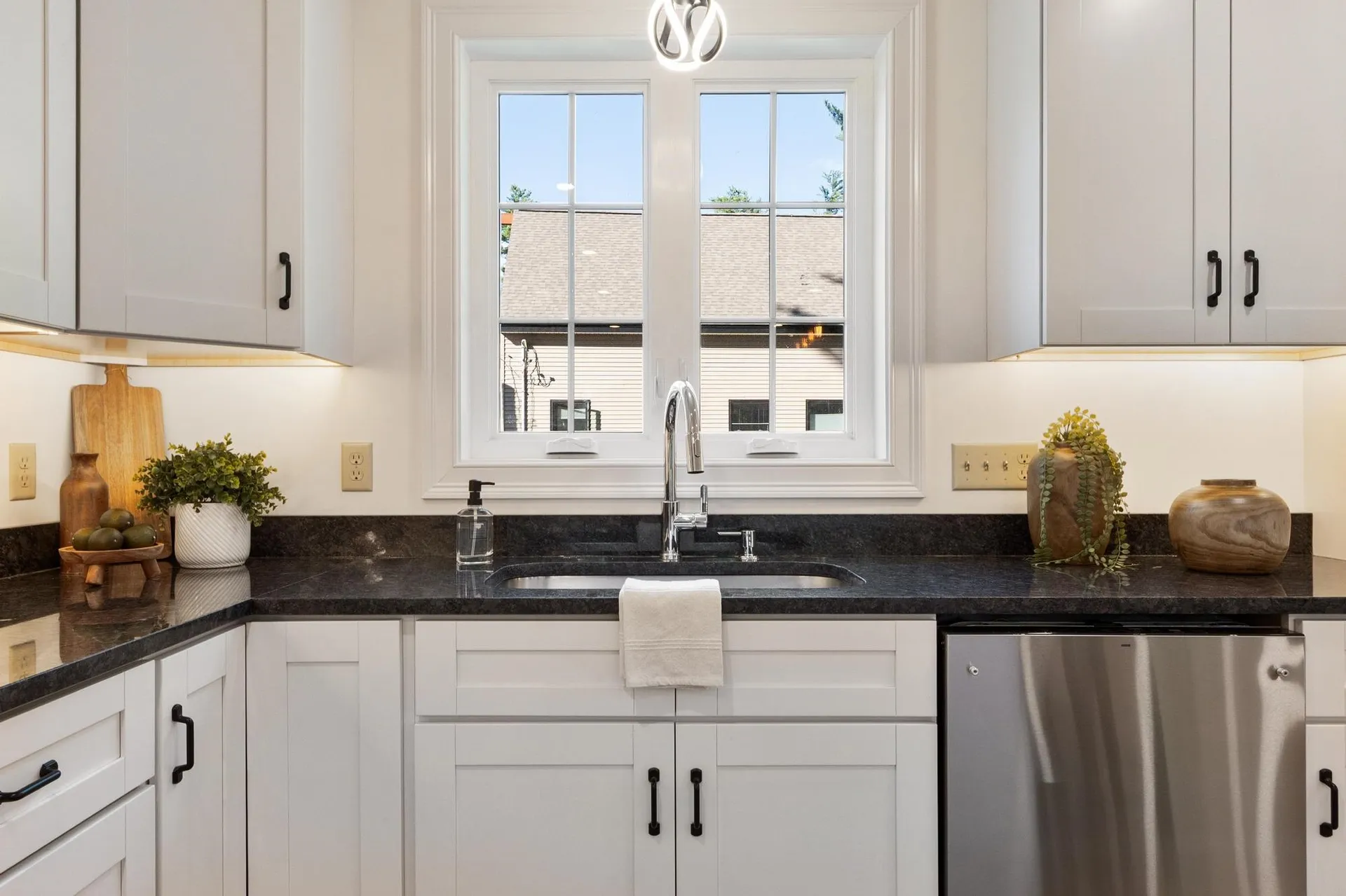 7 Beach Road Hampstead NH 03841