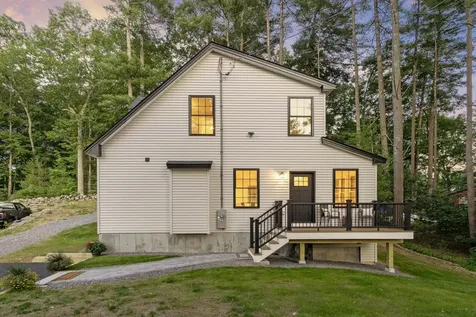 7 Beach Road Hampstead NH 03841