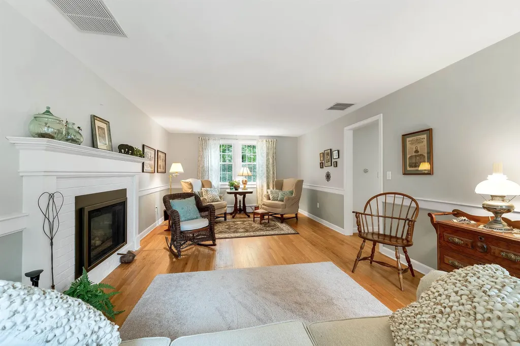15 Spencer Drive Nashua NH 03062