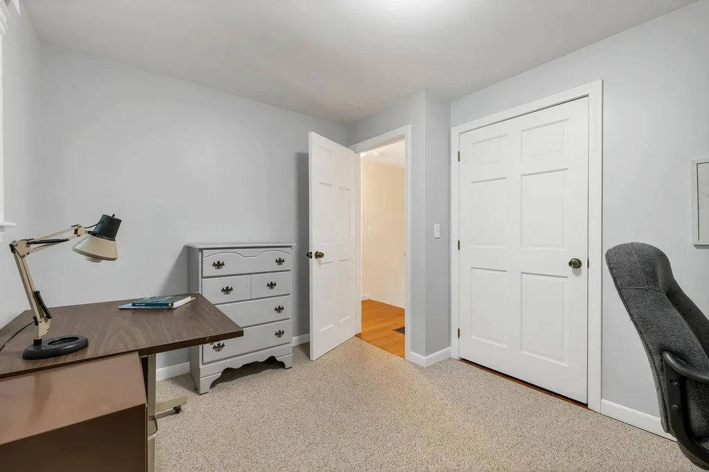 15 Spencer Drive Nashua NH 03062
