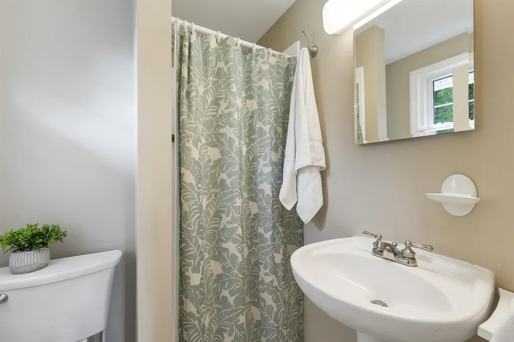 15 Spencer Drive Nashua NH 03062