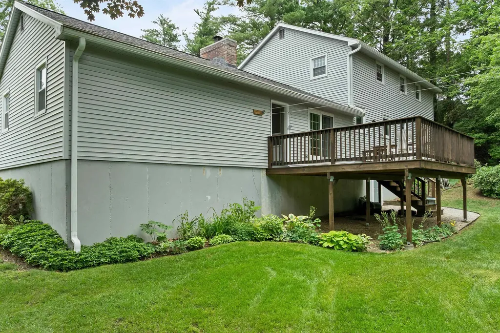 15 Spencer Drive Nashua NH 03062