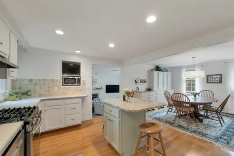 15 Spencer Drive Nashua NH 03062