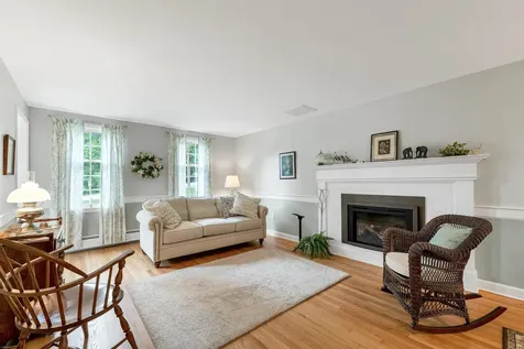 15 Spencer Drive Nashua NH 03062