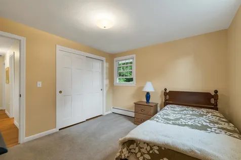 15 Spencer Drive Nashua NH 03062
