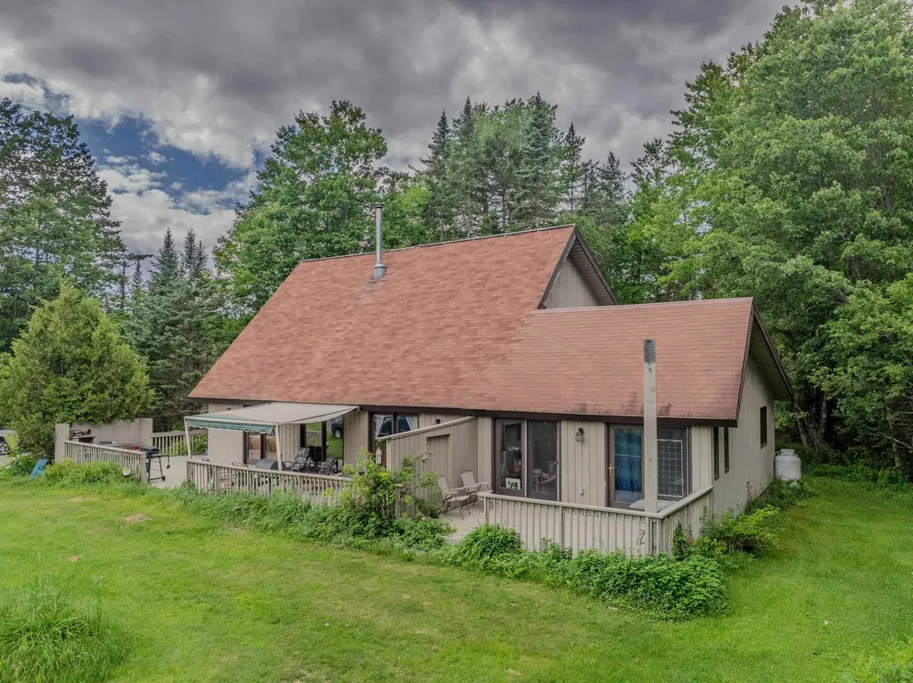 2054 Whitefield Road Bethlehem NH 03574