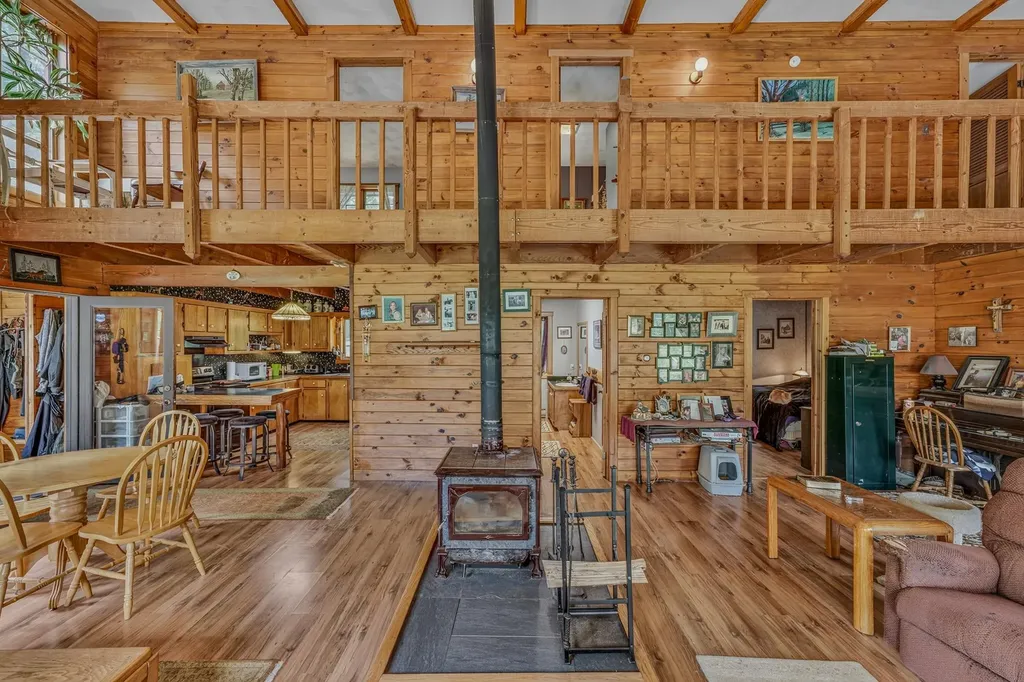 2054 Whitefield Road Bethlehem NH 03574