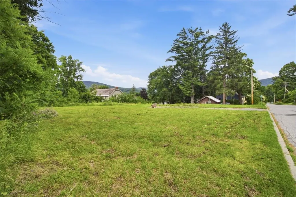 236-240 Grandview Street Bennington VT 05201