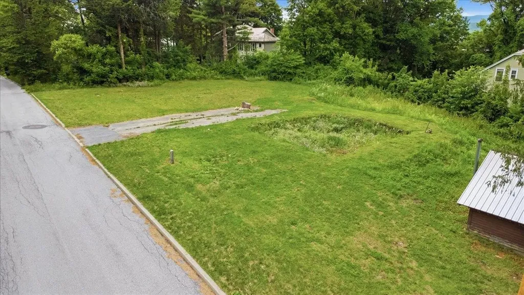 236-240 Grandview Street Bennington VT 05201