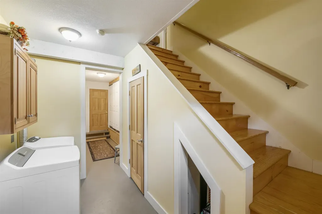 114 River Street Ashland NH 03217