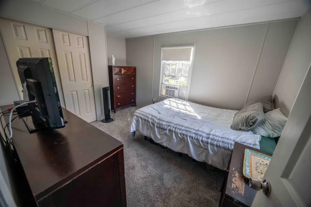 42 Gooseberry Circle Rochester NH 03867