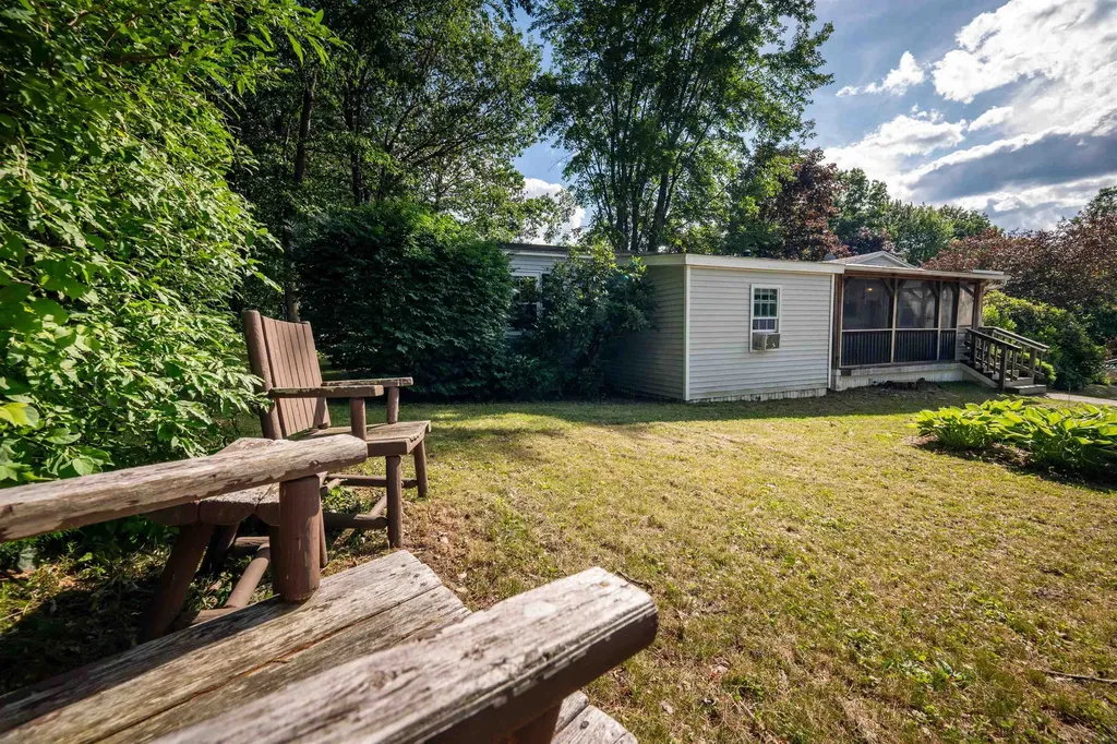 42 Gooseberry Circle Rochester NH 03867