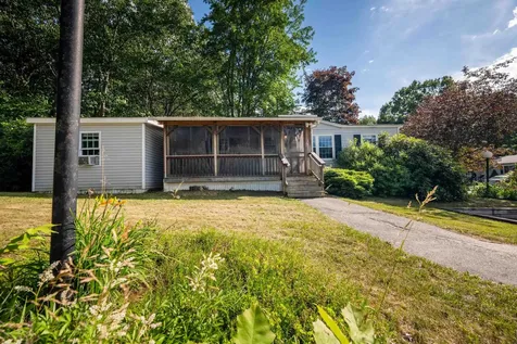 42 Gooseberry Circle Rochester NH 03867