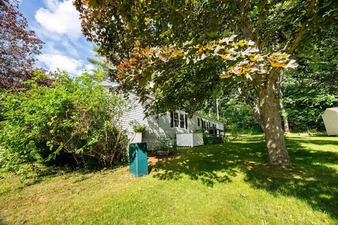 42 Gooseberry Circle Rochester NH 03867
