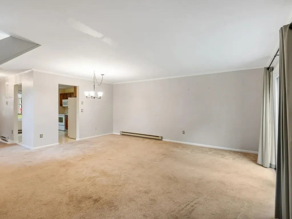 L13 Stonehedge Drive South Burlington VT 05403