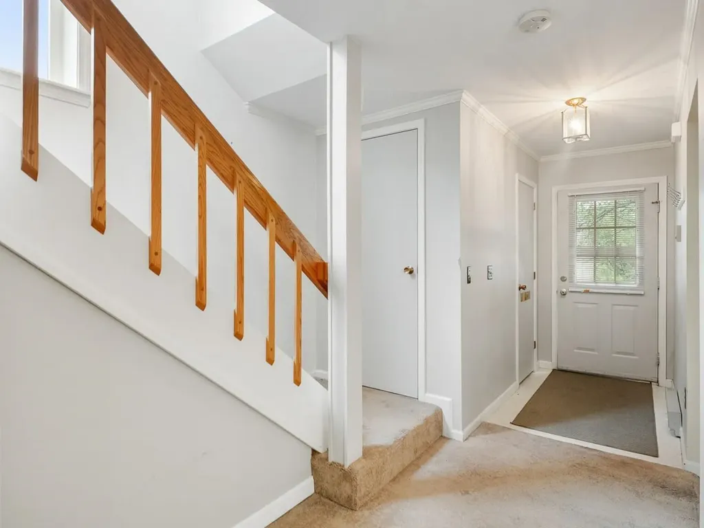 L13 Stonehedge Drive South Burlington VT 05403