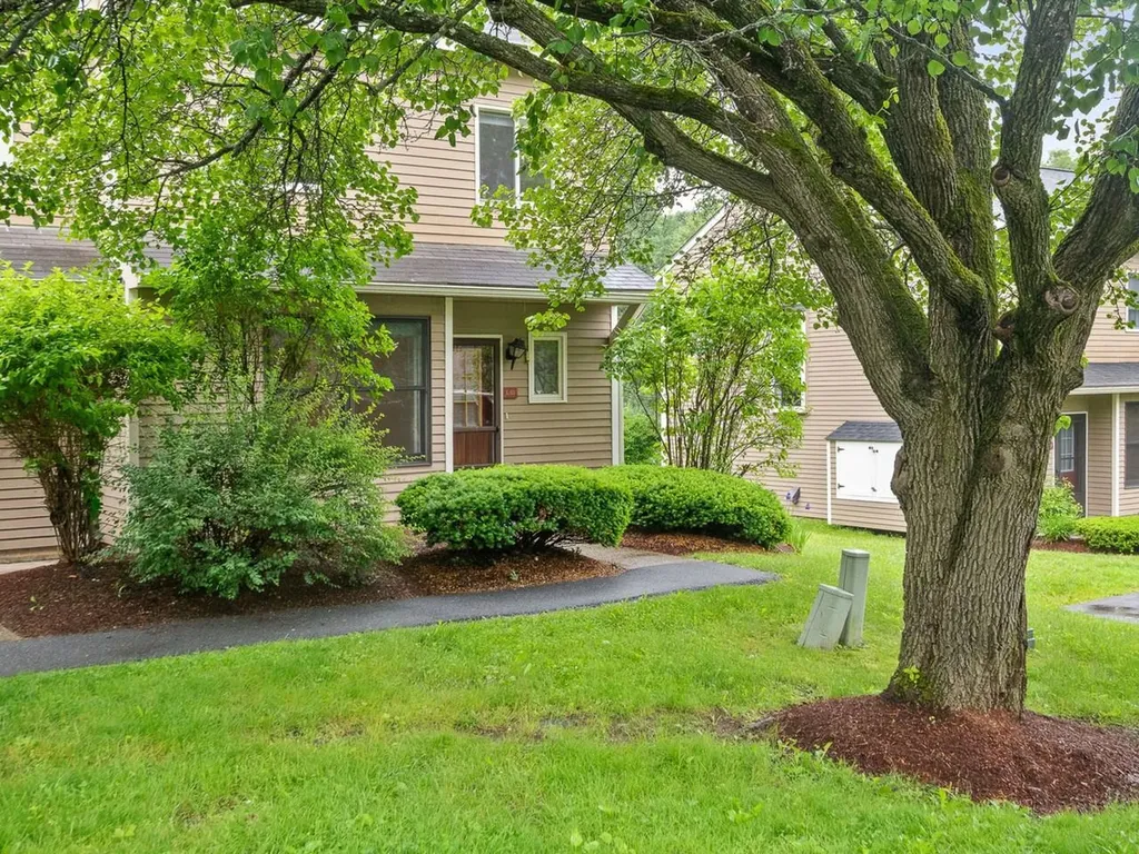 L13 Stonehedge Drive South Burlington VT 05403