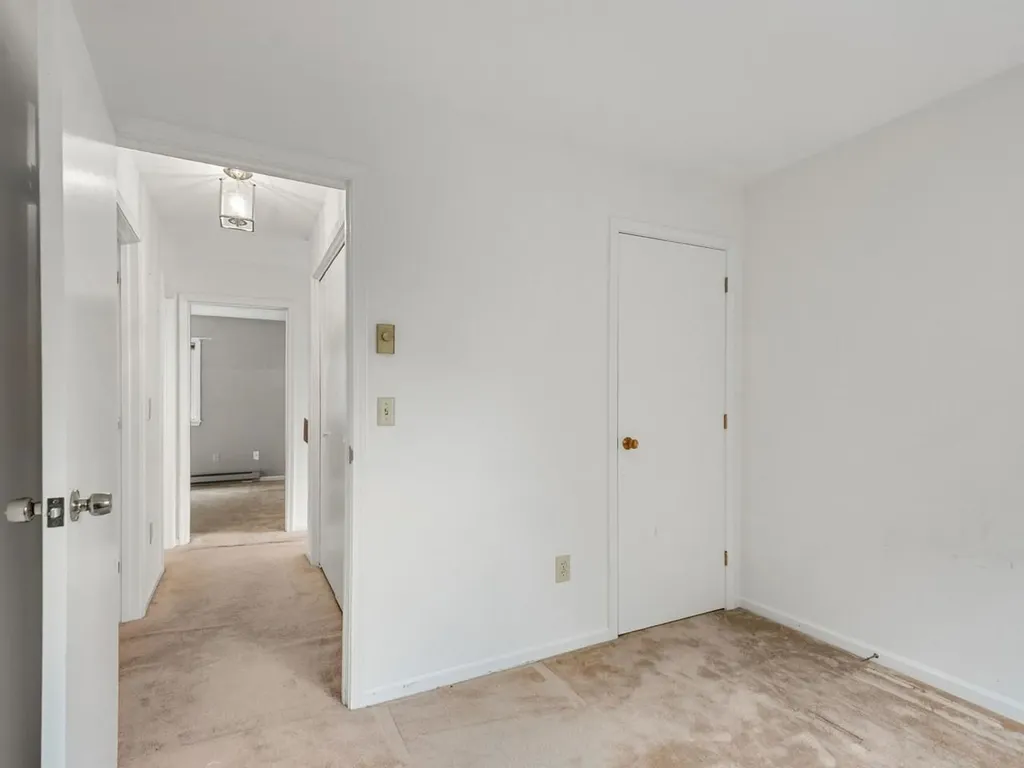 L13 Stonehedge Drive South Burlington VT 05403