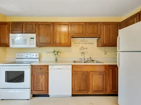 L13 Stonehedge Drive South Burlington VT 05403