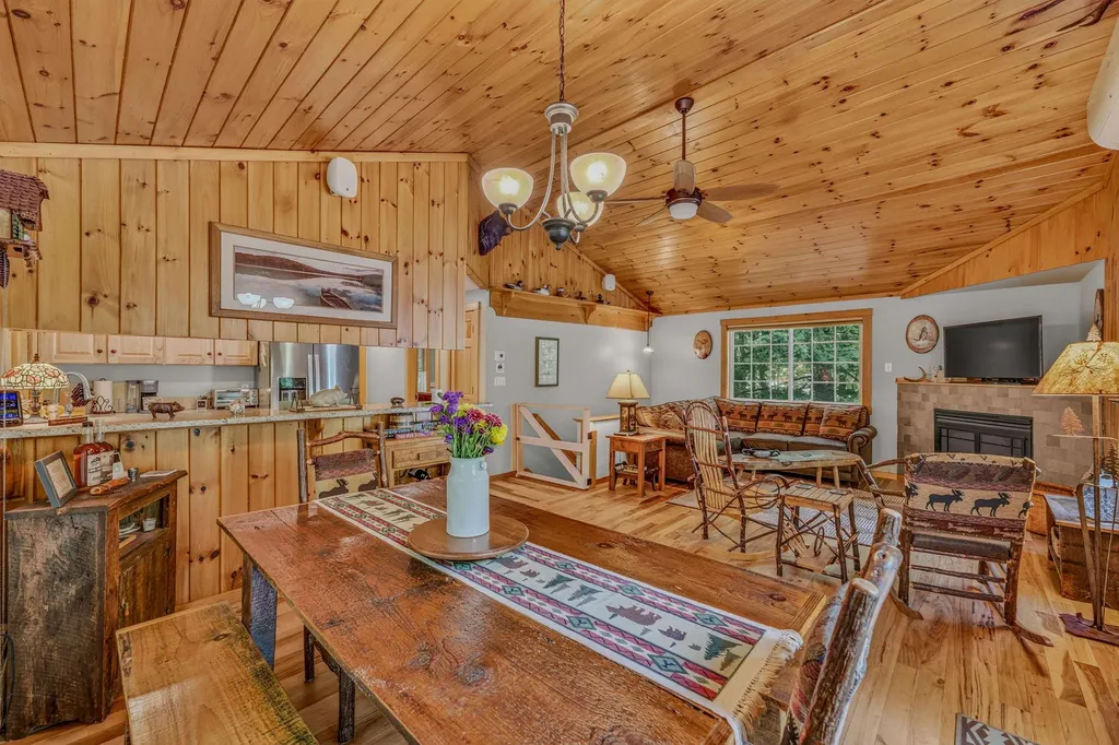 32 Stoney Brook Road Hebron NH 03241